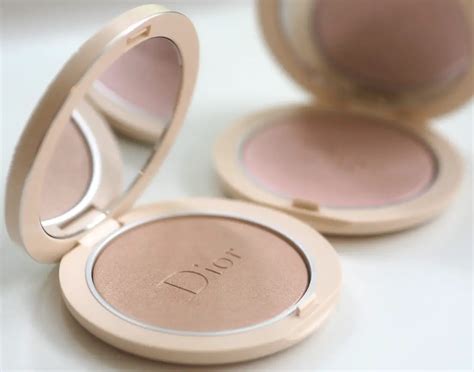 dior forever couture luminizer review|forever couture luminizer highlighter powder.